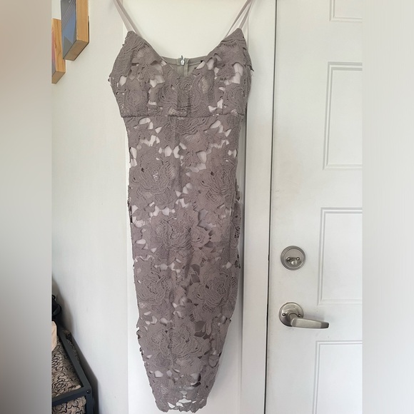 #15 ASOS Club L light grey crochet lace pencil midi dress with spaghetti str… - Picture 4 of 11
